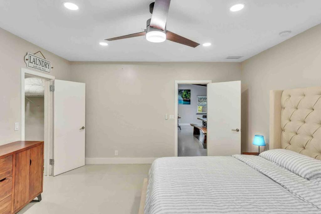 Rare Hidden Getaway Heated Pool 1.5 acres! Sleeps 16 Villa Fort Lauderdale Buitenkant foto