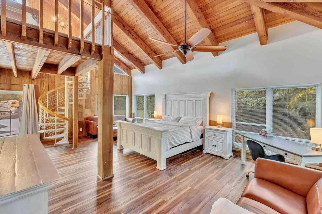 Rare Hidden Getaway Heated Pool 1.5 acres! Sleeps 16 Villa Fort Lauderdale Buitenkant foto