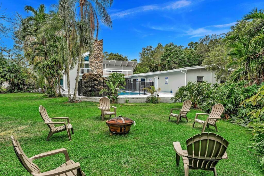Rare Hidden Getaway Heated Pool 1.5 acres! Sleeps 16 Villa Fort Lauderdale Buitenkant foto
