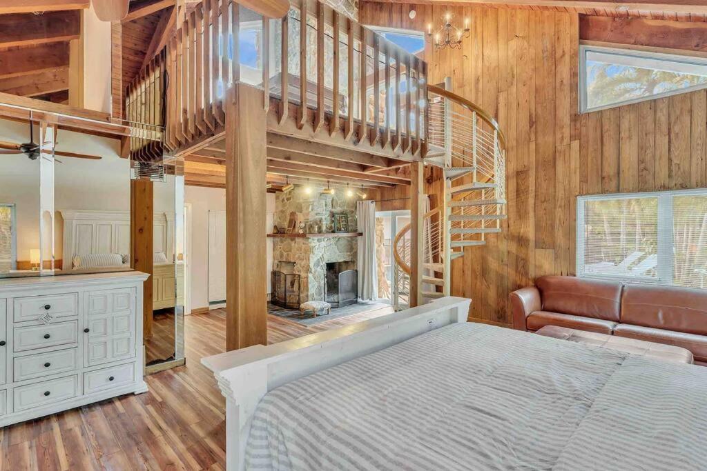 Rare Hidden Getaway Heated Pool 1.5 acres! Sleeps 16 Villa Fort Lauderdale Buitenkant foto