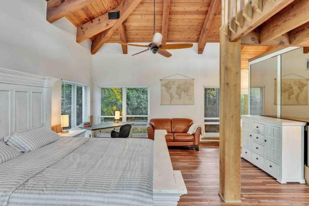 Rare Hidden Getaway Heated Pool 1.5 acres! Sleeps 16 Villa Fort Lauderdale Buitenkant foto